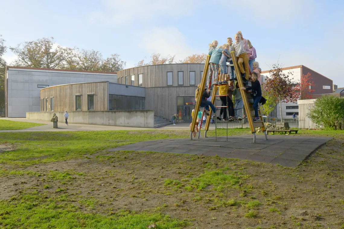 kijkje in de school-het schoolgebouw kijkje in de school-het schoolgebouw