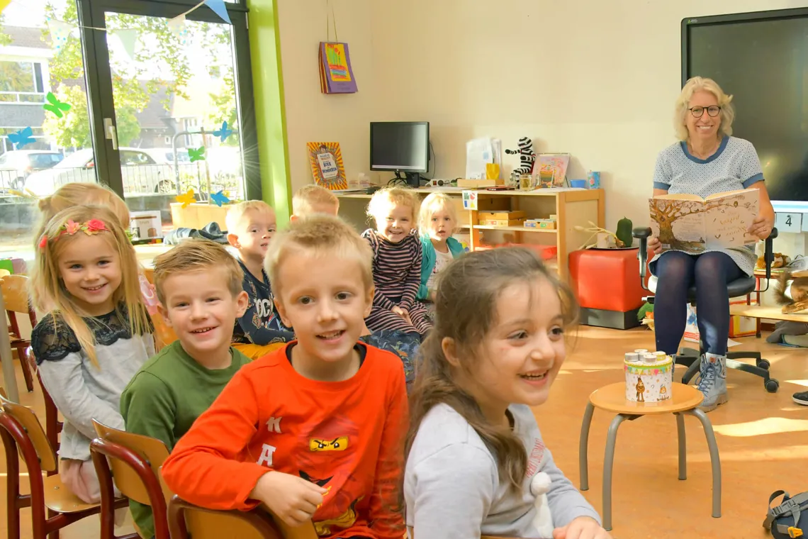 School-Kijkje in de school School-Kijkje in de school